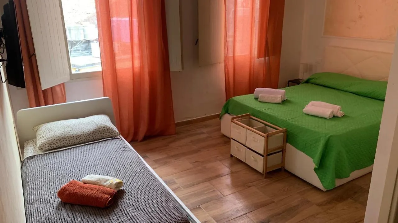 Hotel Arance Rosse Katania 0*,  Włochy